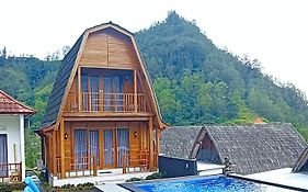 Bali Cottages Lake View